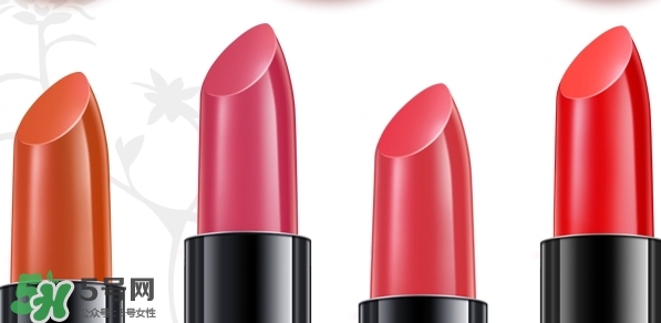 �������෻���ʿں�ɫ����ɫ